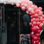 Co warto wiedzieć o girlandach balonowych?