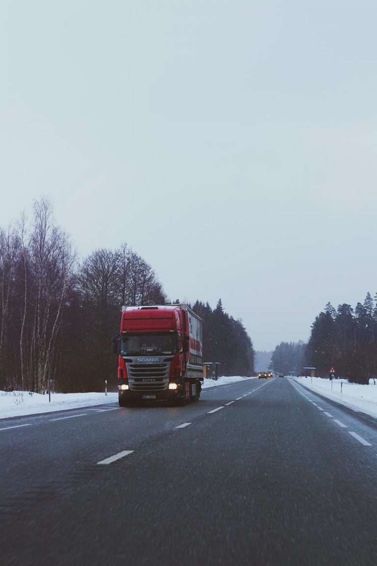 Sprawdzone Używane Dostawcze od DBK – Niezawodność i Jakość w Dobrej Cenie