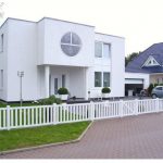 Plastikowe ogrodzenie – trwałość, styl i zero pracy!
